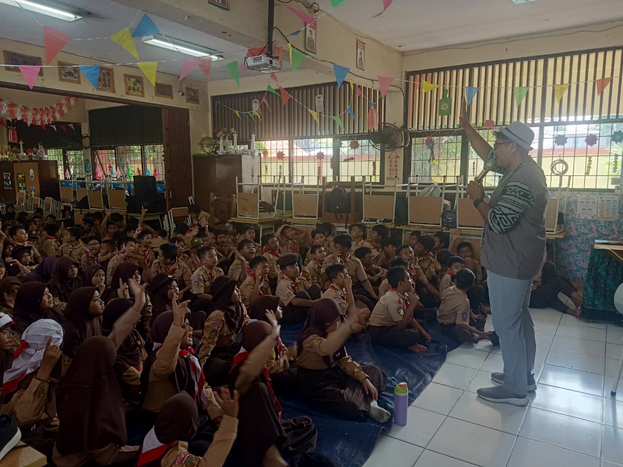 Wisata LiterAsyik Ke SDN Rambutan 02